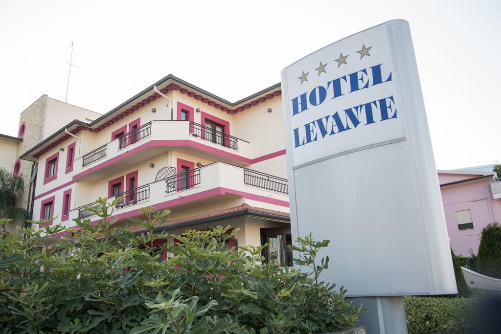 Hotel Levante Fossacesia Exterior foto